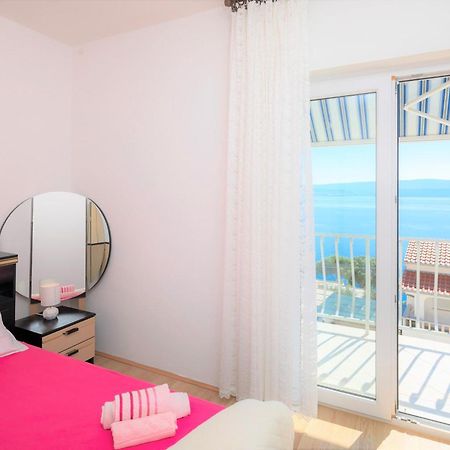 Fba Family Beach Apartments โอมิช ภายนอก รูปภาพ