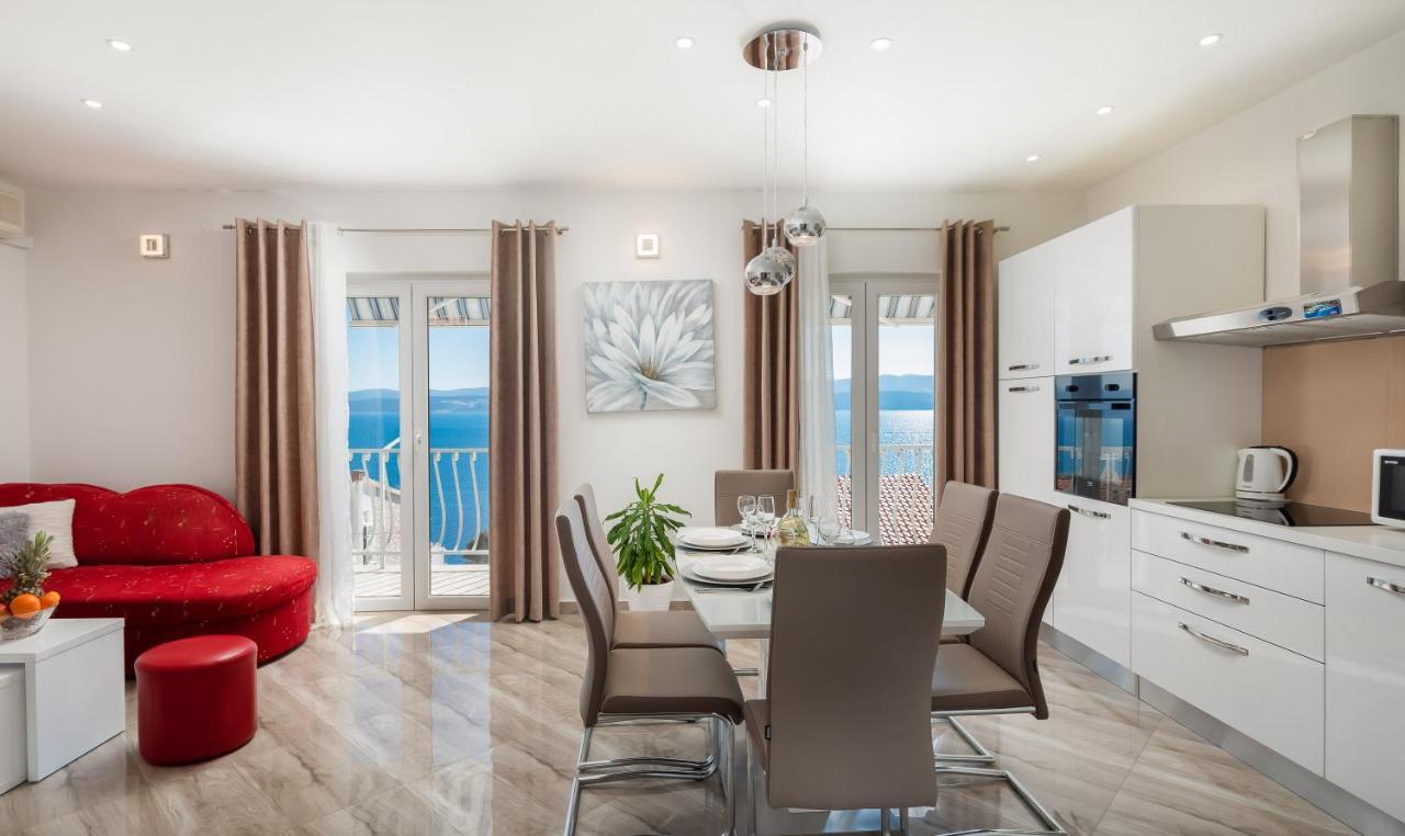 Fba Family Beach Apartments โอมิช ภายนอก รูปภาพ
