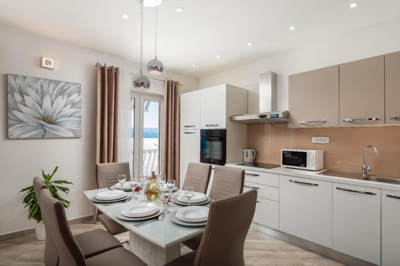 Fba Family Beach Apartments โอมิช ภายนอก รูปภาพ