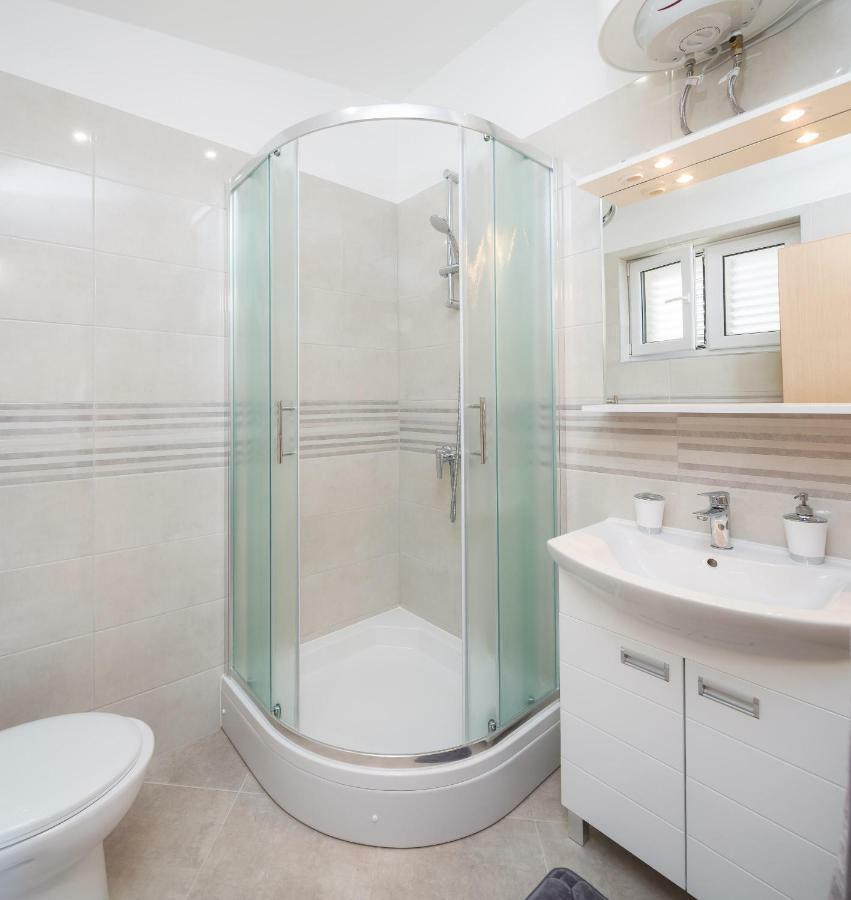 Fba Family Beach Apartments โอมิช ภายนอก รูปภาพ